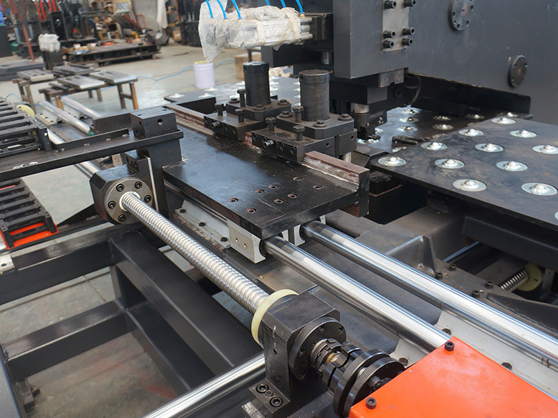 BNC110Q CNC connecting plate punching and typing machine