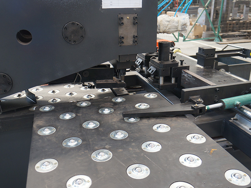 BNC110Q CNC connecting plate punching and typing machine