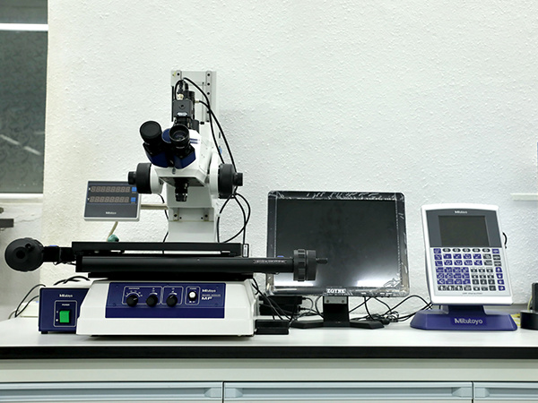 Tool microscope