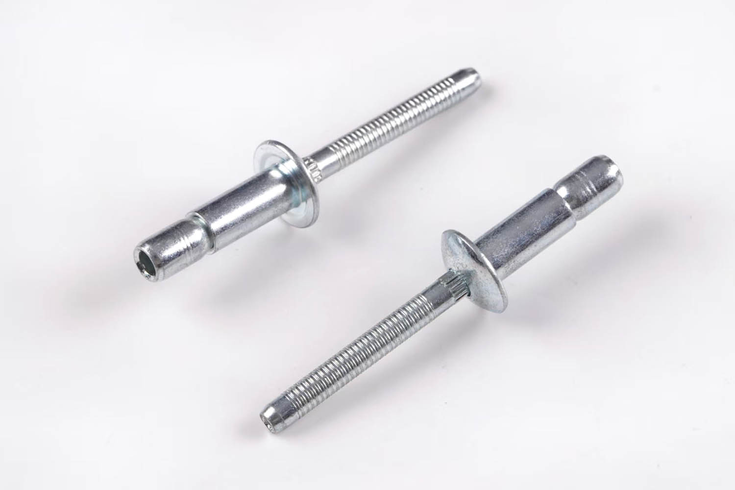 Mono bolt inter-lock rivets