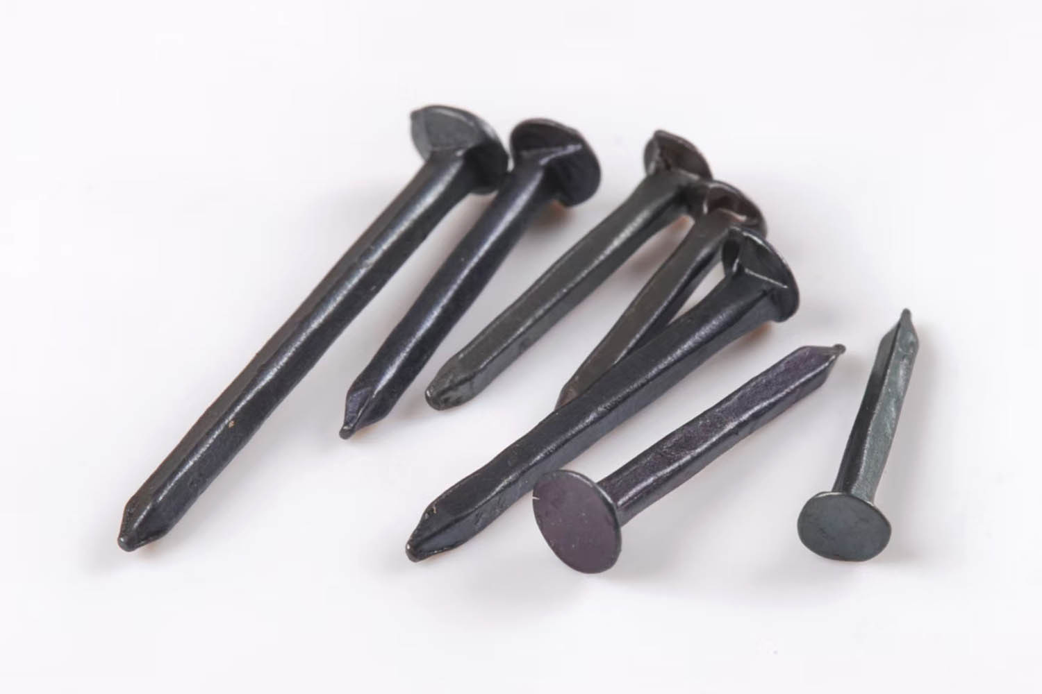 Shoe tack nails