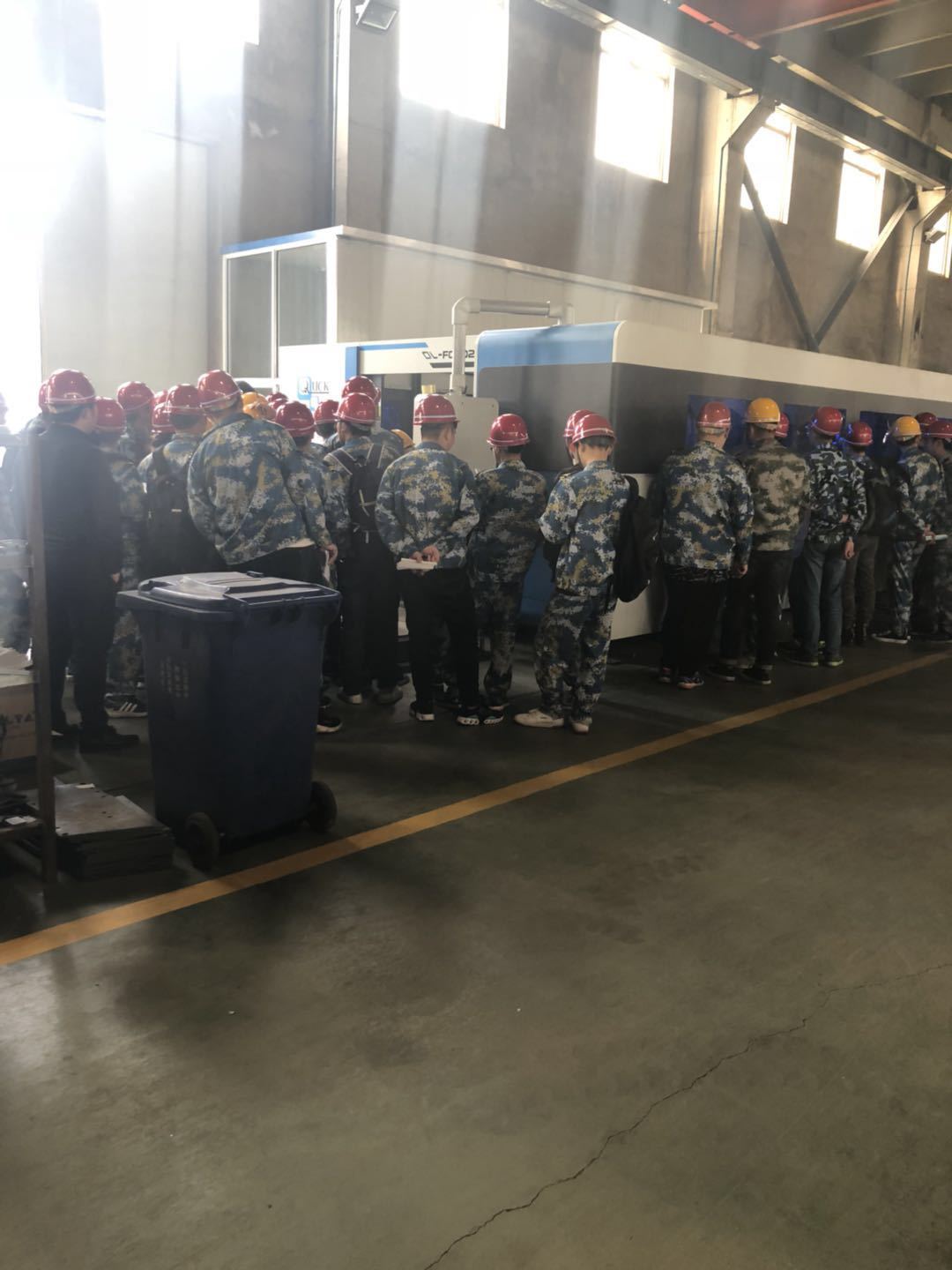 哈理工同学参观照片