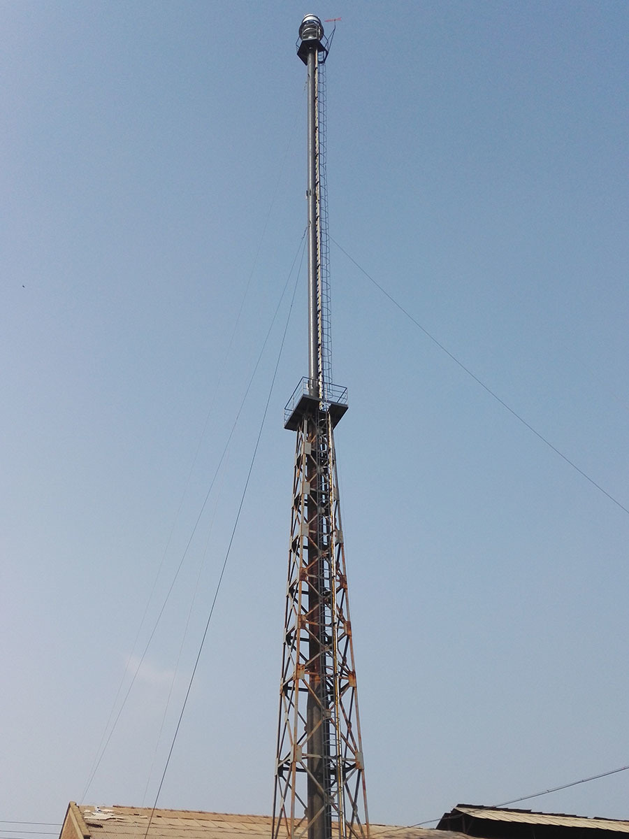 Single-tube tower supporting elevated torch application site at Qian'an Steel Plant