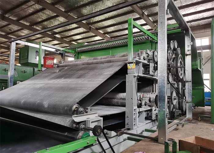 Máquina de cardado de telas no tejidas de doble tampón