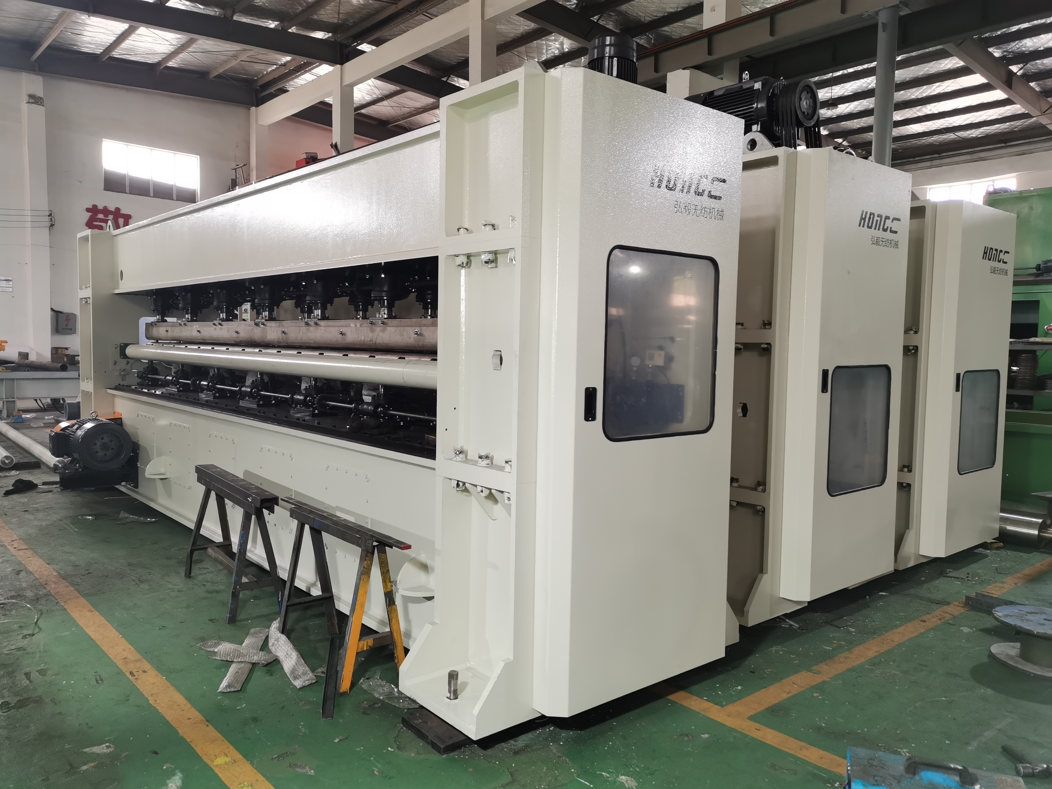 Línea de producción de materiales de fieltro de filtración de 500kg/H de fibra de poliéster con agujas