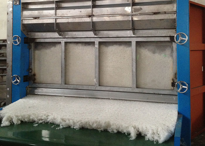 Alimentador vibratorio para telas no tejidas de 30kg/H , Máquina de fabricación de telas no tejidas