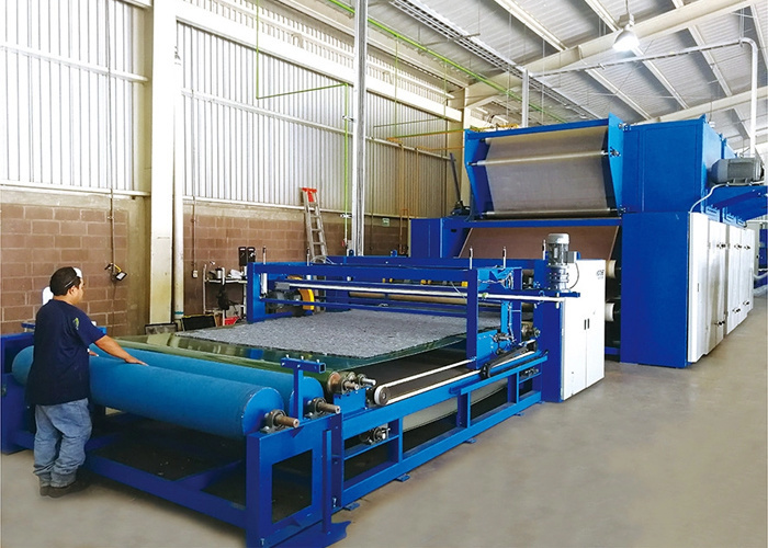Máquina de rebobinado de corte de tela no tejida de 1,7 m
