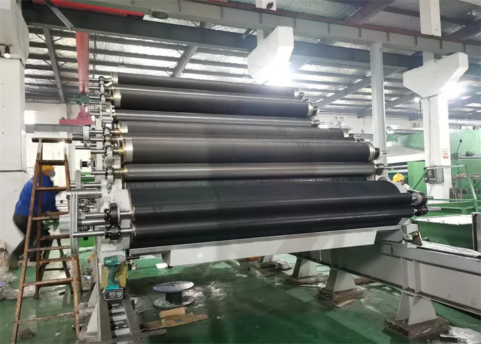 Machine à carder les non-tissés 350kg/H , Machine à carder les fibres discontinues de polyester