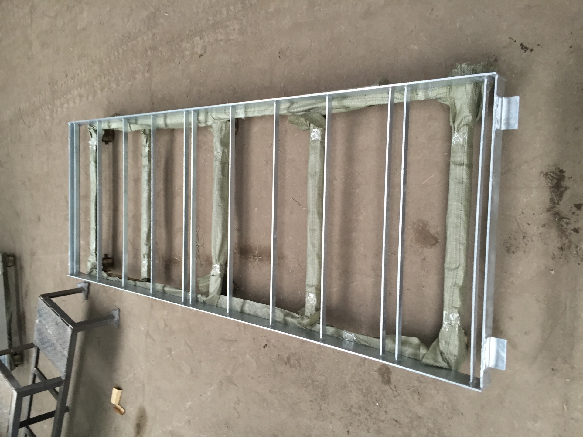 Galv steel support
