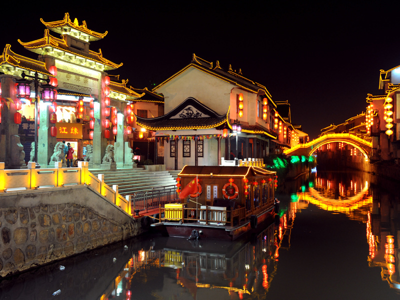 無錫環(huán)城古運(yùn)河風(fēng)光帶照明工程