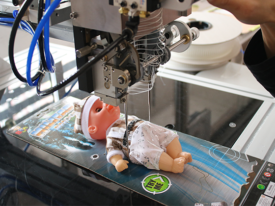 Plastic pin packaging has many advantages and great development potential