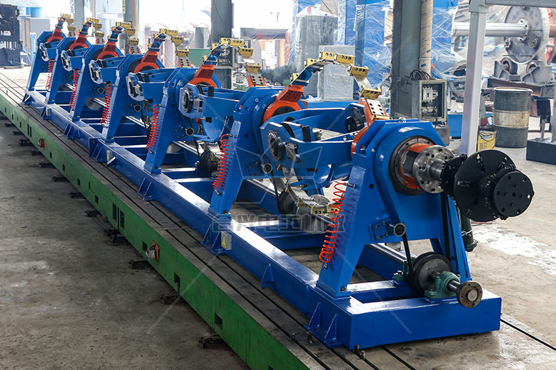 Bow type stranding machine
