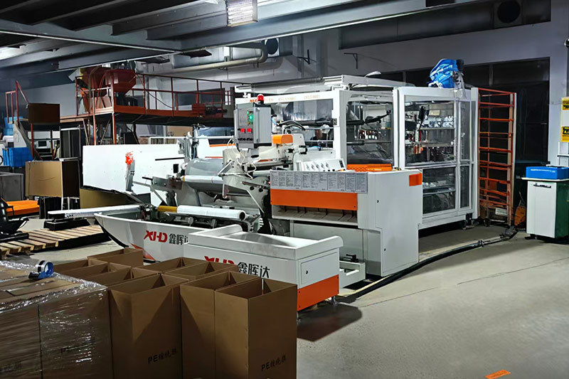 What are the benefits and advantages of using stretch film to package products