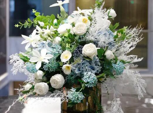 Artificial Flowers and Imitation Flowers Market: New Trends and Market Prospects