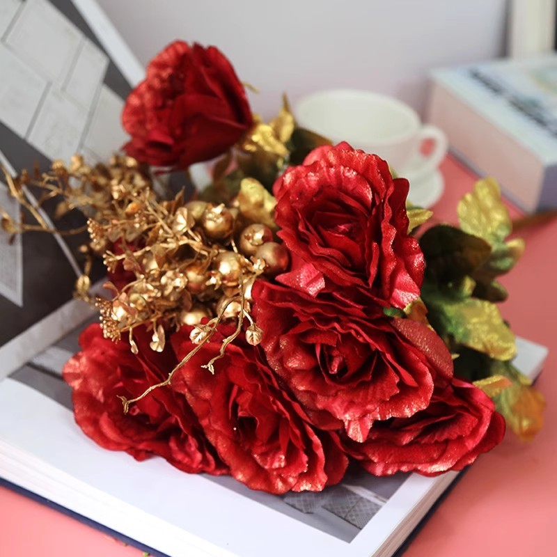 European-style artificial rose home decoration, bringing vitality to the living room