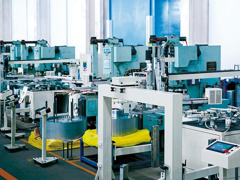Single-shot automated material receiving hand Single-shot automated material receiving hand