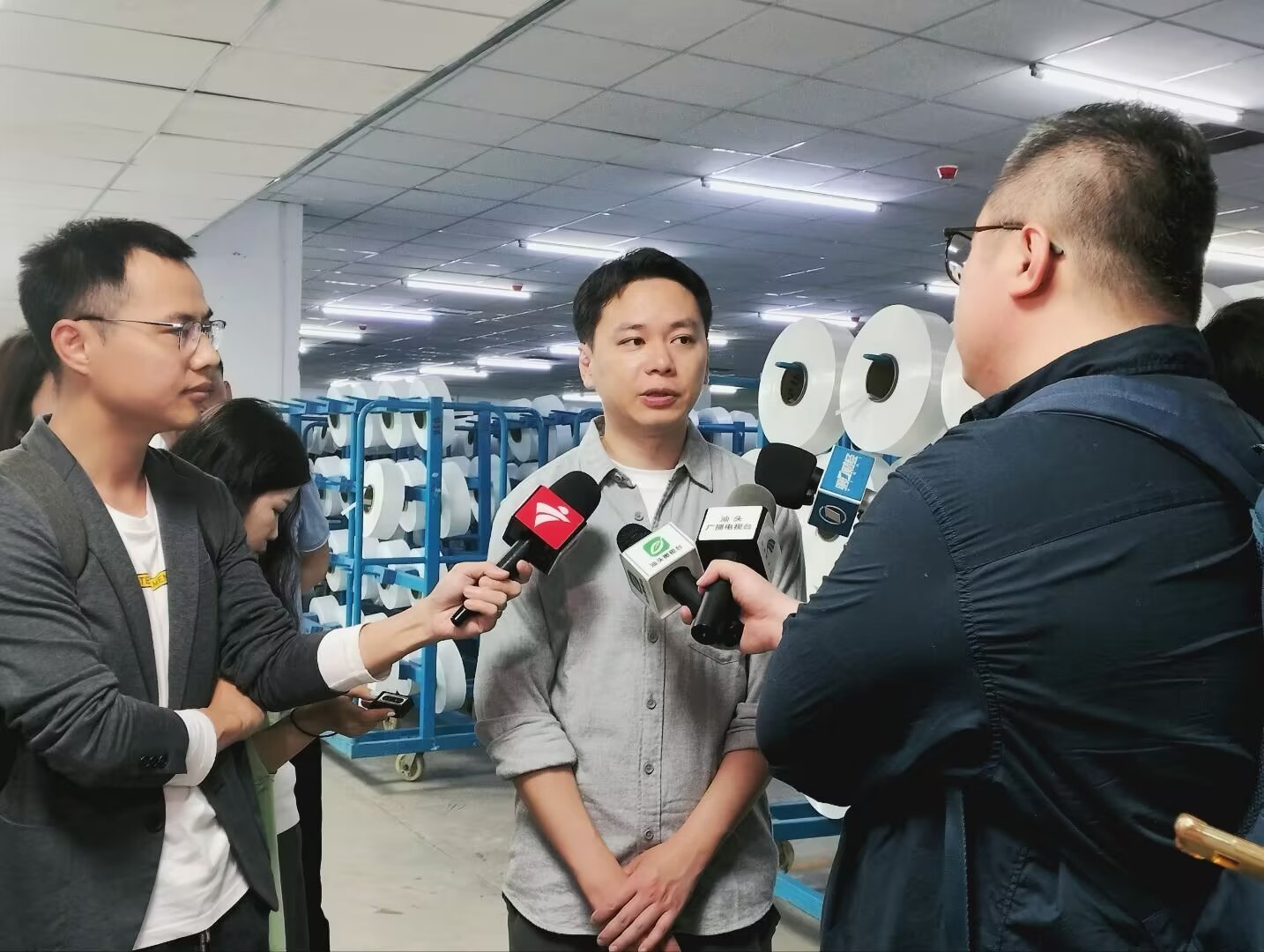揭秘科技新篇章：公司受访业界新风潮