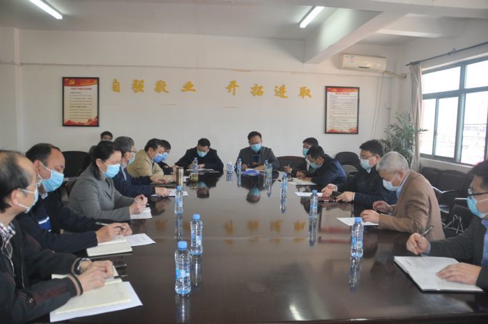 省建材集團(tuán)公司黨委副書(shū)記、總經(jīng)理林榕一行到我院調(diào)研