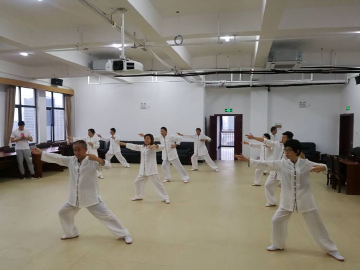 弘揚傳統(tǒng)文化 共煉強健體魄——我院舉辦八段錦*太極拳培訓班活動