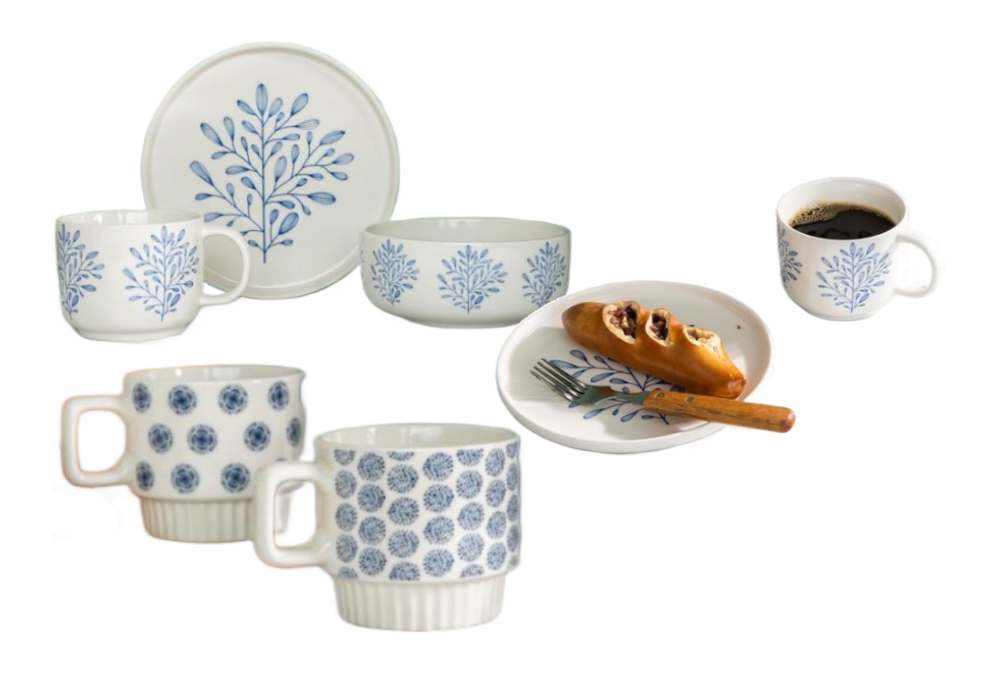 Traditional Chinese blue & white dinnerware set