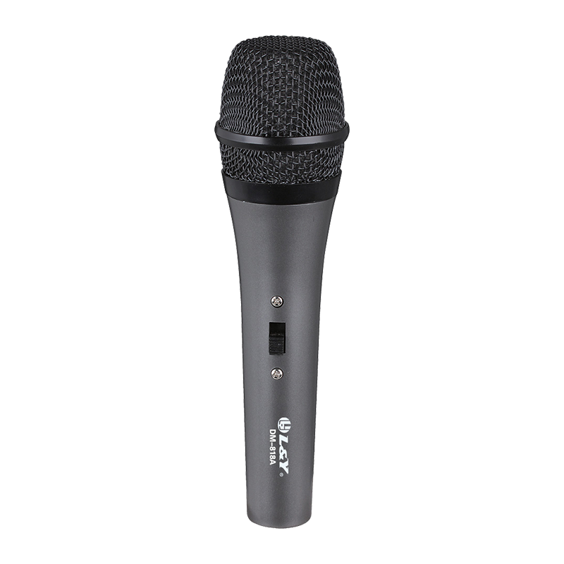 DM-818