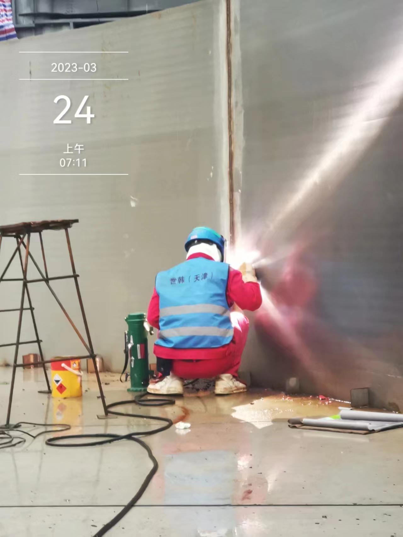 Stainless steel composite steel plate storage tanks and special welding processes