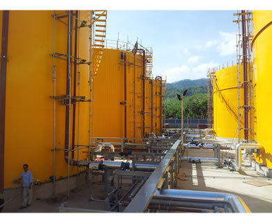 Design and installation of large vertical oil tanks