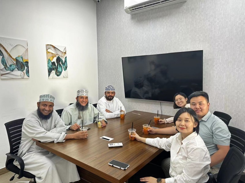 Group photo with clients13