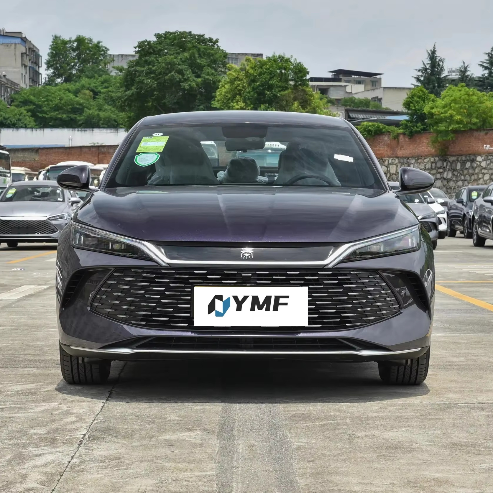 Hot Selling BYD Qin L DM-i 2024 Long Range 1.5L 101 HP L4 Plug-in Hybrid Sedan New Energy Vehicle Byd Qin l Dm-i for Sale