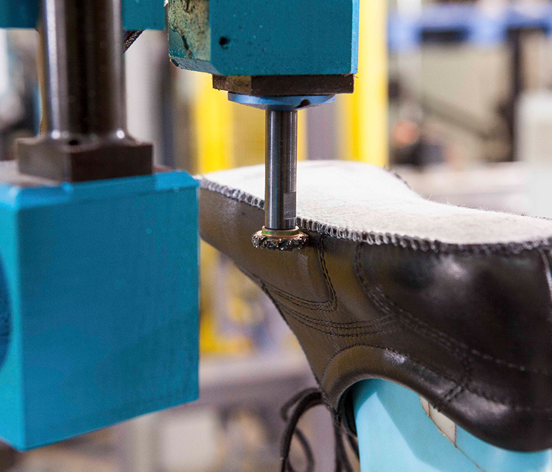 Roughing end effector: roughing tool head