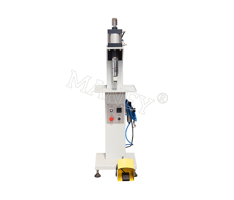 Pneumatic hammer leveling machine