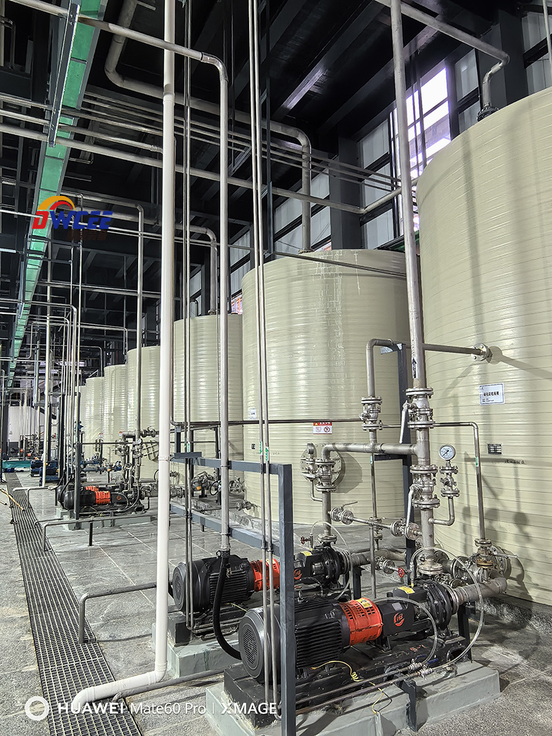 Processo e equipamento de pirólise de carbonização