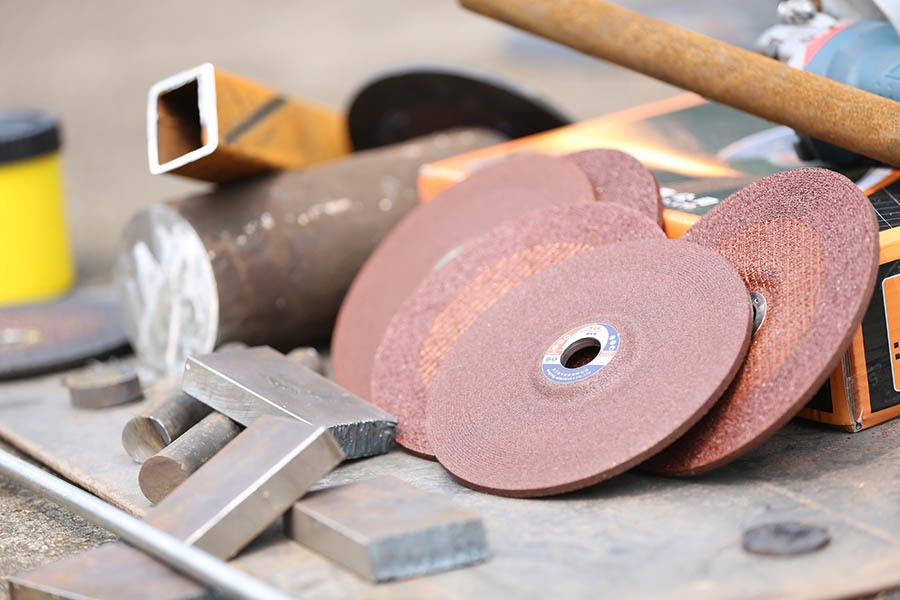 The application of abrasives and grinding tools in the sanitary ware industry