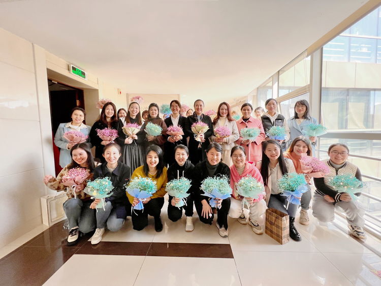 时光因“你”而美——设计院开展“三八”妇女节送祝福活动