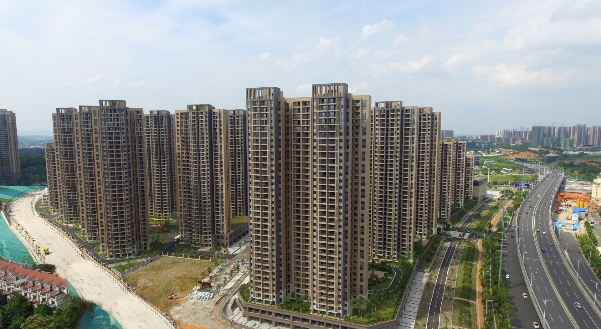 鹅羊山德峰小区