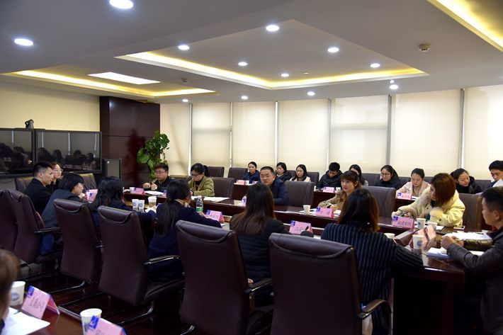 集团党委副书记陈克军寄语集团团委工作