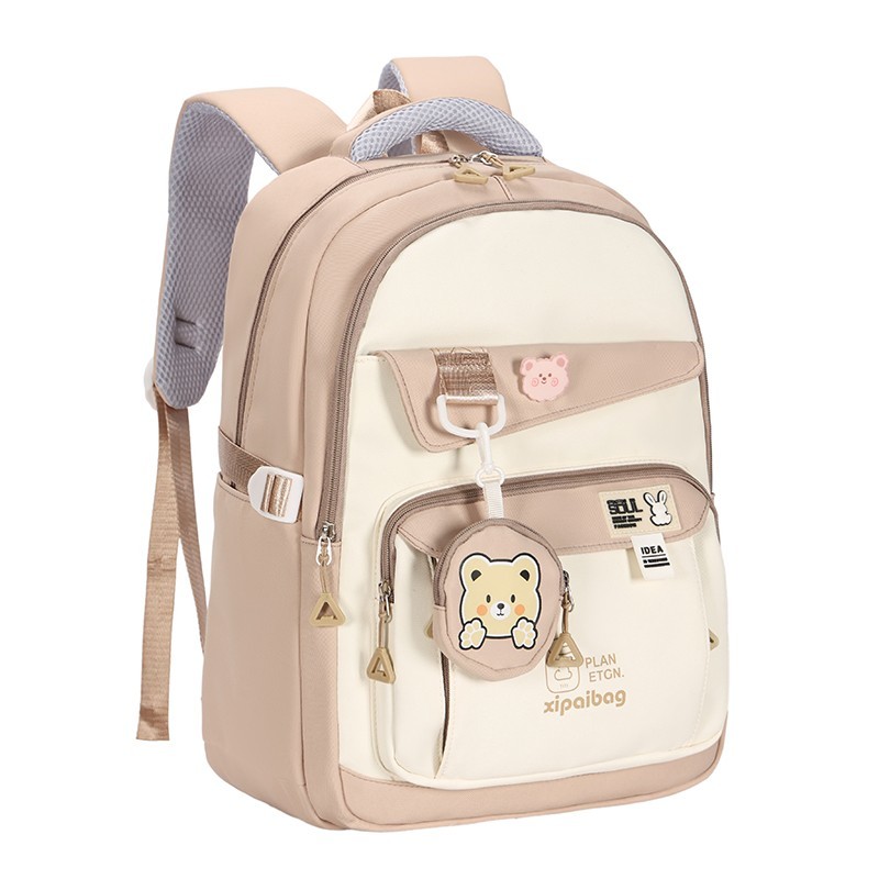 Lightweight Casual Backpack with Water-Resistant Design, Large-Capacity Travel Bag Lightweight Casual Backpack with Water-Resistant Design, Large-Capacity Travel Bag