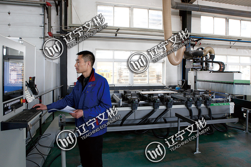 意大利比亞斯加工中心 BIESSE processing center 意大利比亞斯加工中心 BIESSE processing center
