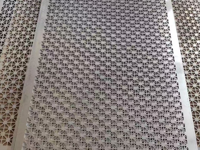 冲孔、雕花工艺件