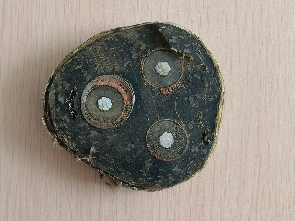 注胶型中间接头