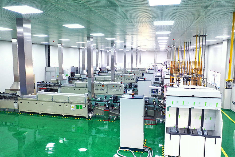 Productioin Workshop for Tubular Glass Bottles Productioin Workshop for Tubular Glass Bottles