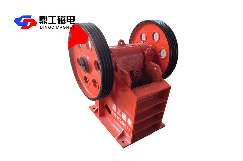 PE系列顎式破碎機