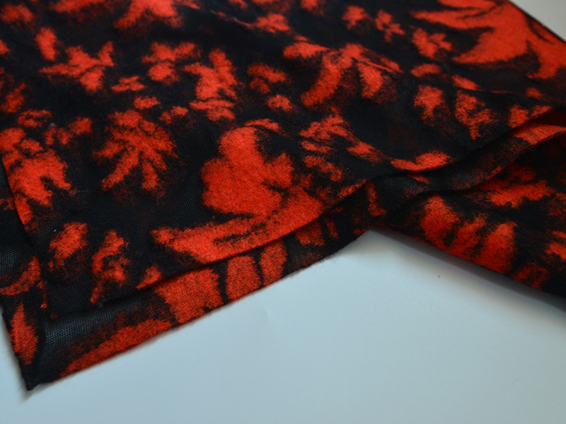 Pure wool two-color lace hollow cloth fabric, all kinds of high-end clothing fabrics, high-quality first choice