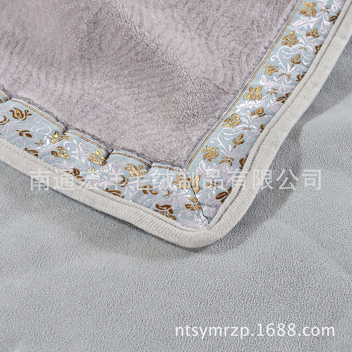 Feel extremely soft and elastic washable, blanket thick, environmental protection does not lose hair.