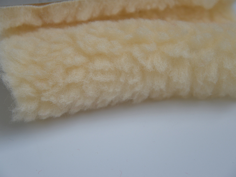 Pure wool mercerized short wool roller ball fabrics all kinds of wool bedding is preferred