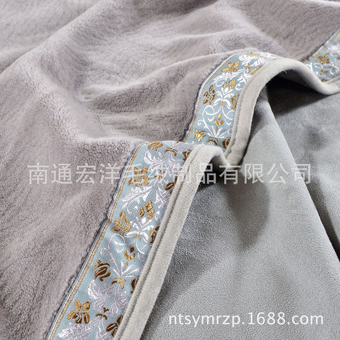 Feel extremely soft and elastic washable, blanket thick, environmental protection does not lose hair.