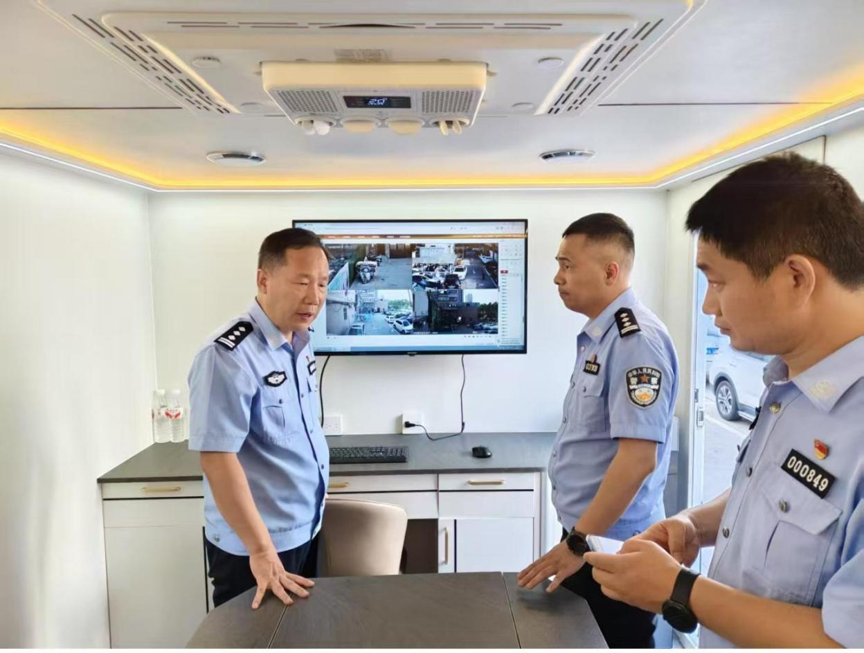 5G 数字执法车亮相河南警用装备遴选，开启智慧交通新范式