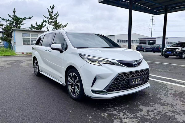Toyota Grevia