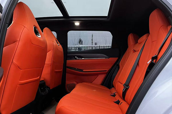 Dongfeng Fengshen L7