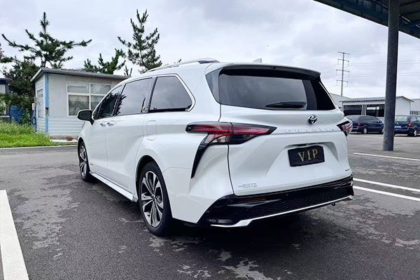Toyota Grevia